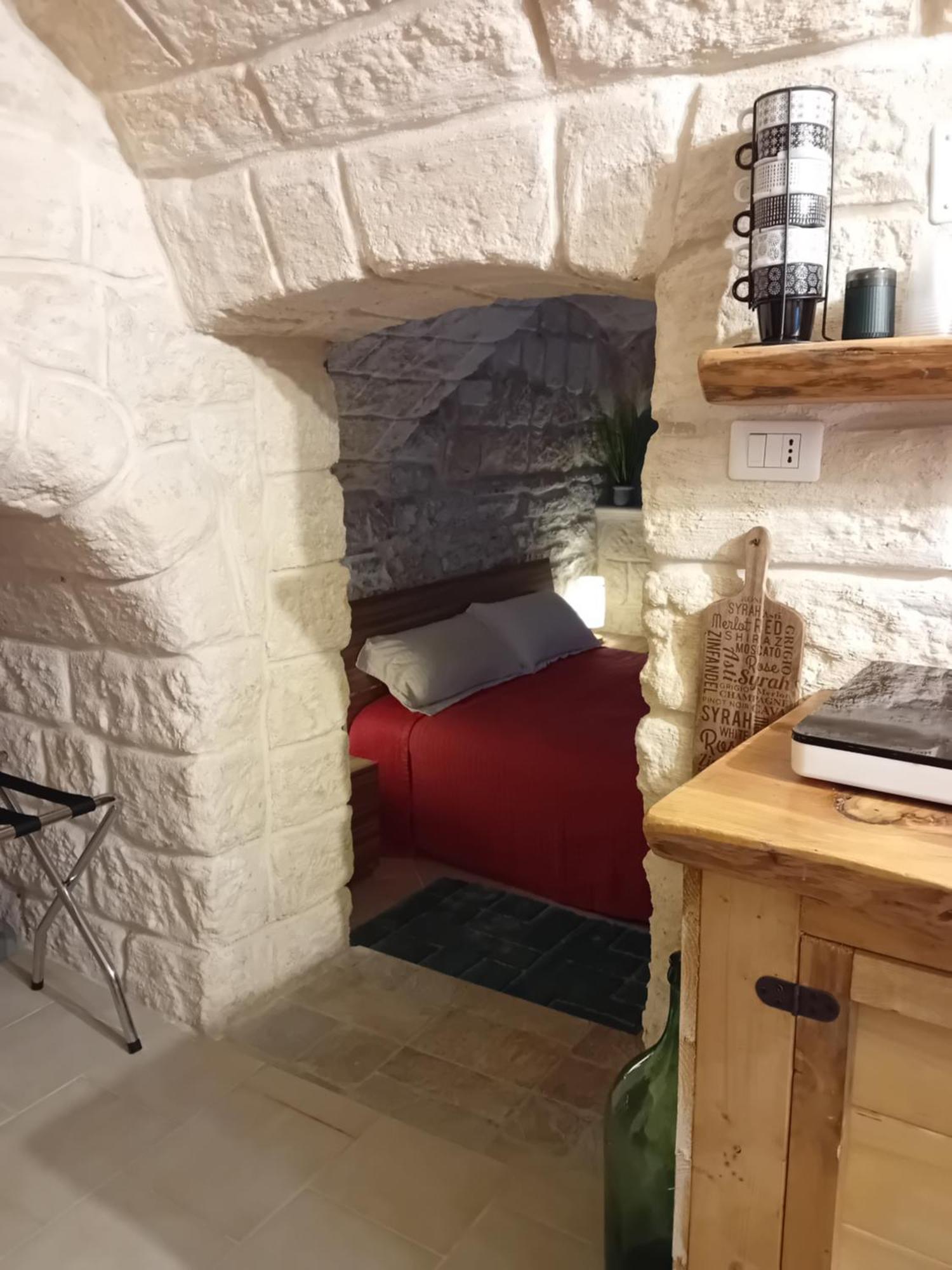 B & B La Grotta Bisceglie Exterior foto